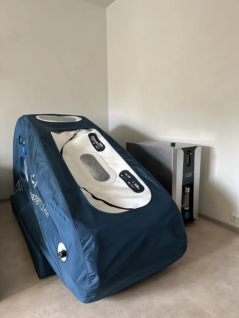 o2air® - Hyperbare Sauerstoff-Druckkammern, Hyperbaric solutions by Martin R. Heinz in Kirchstetten