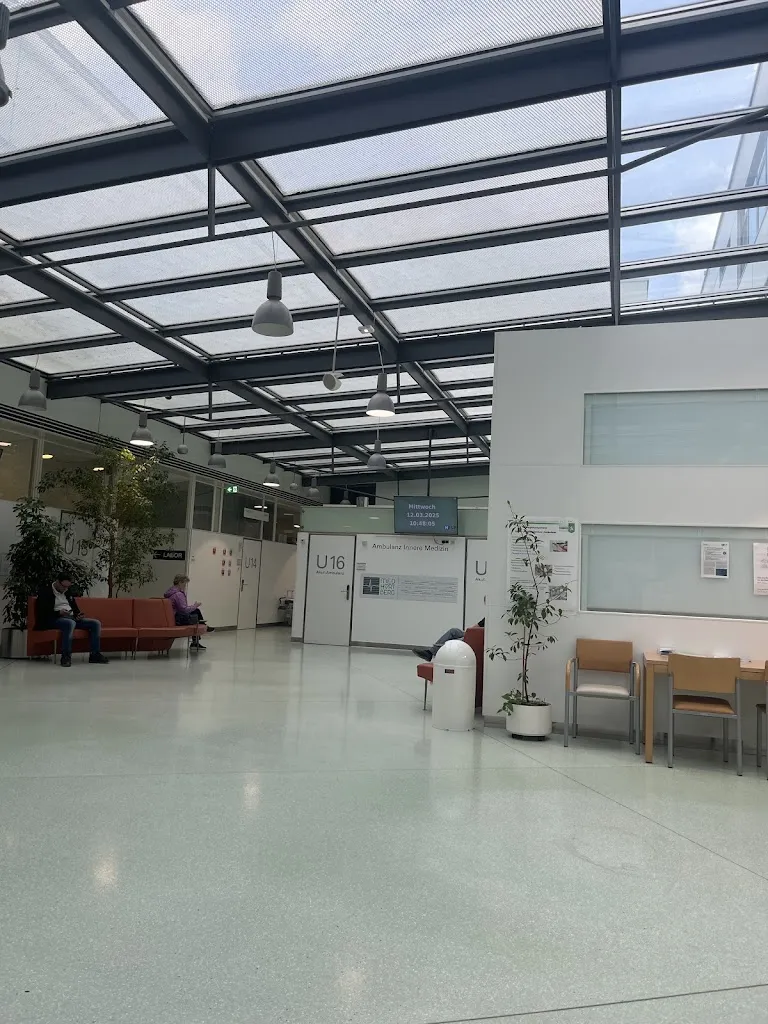 Landeskrankenhaus (LKH) Oststeiermark, Standort Hartberg in Politischer Bezirk Hartberg-Fürstenfeld
