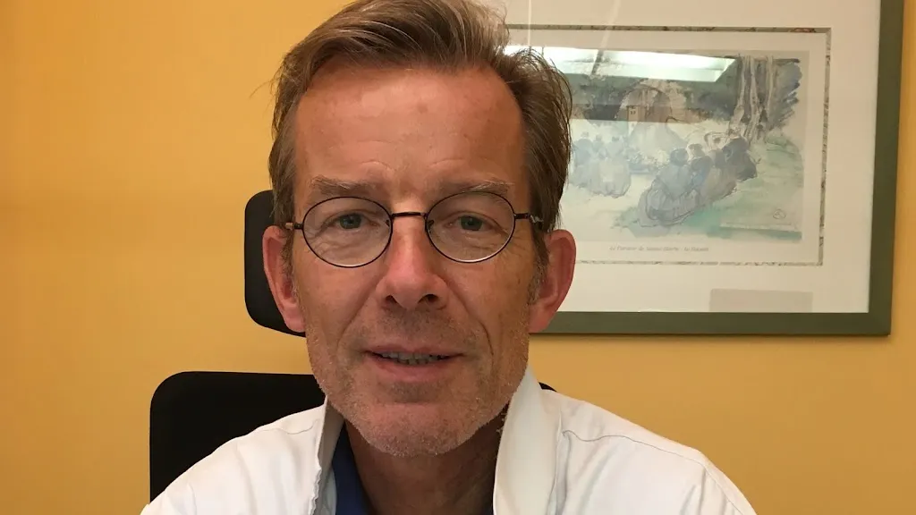 Dr Bertrand PENET