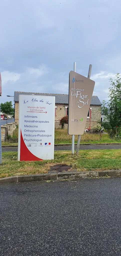 Maison Médicale Docteurs Pilard, Chisloup, Guiho, Bourbon doctor in Pancé