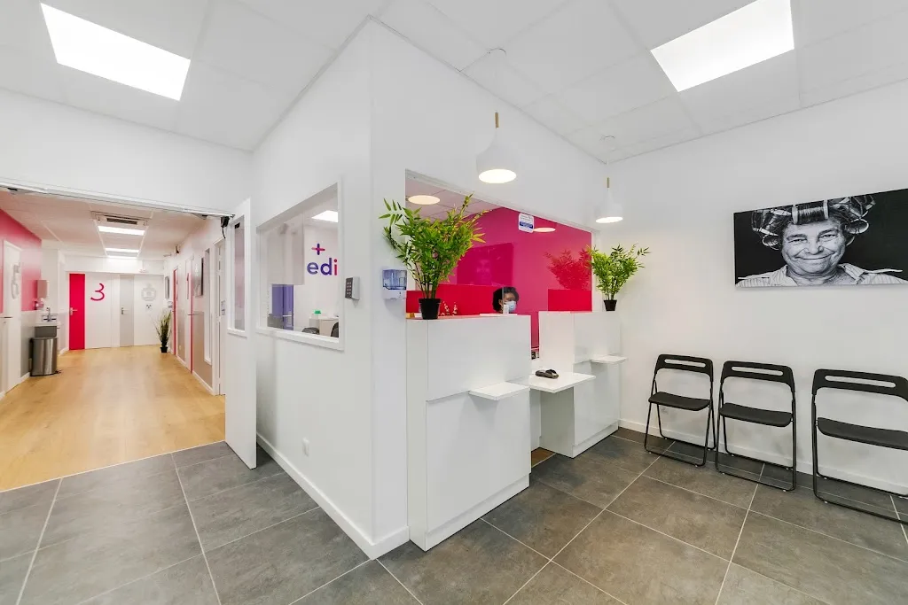Unité Medikal Télégraphe - Urgent Care (Médecin/Urgence) médecin à Belleville