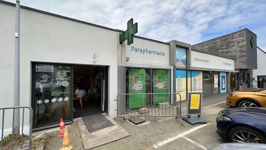 Cabine Téléconsultation Médecin Tessan Arzt in Trégastel