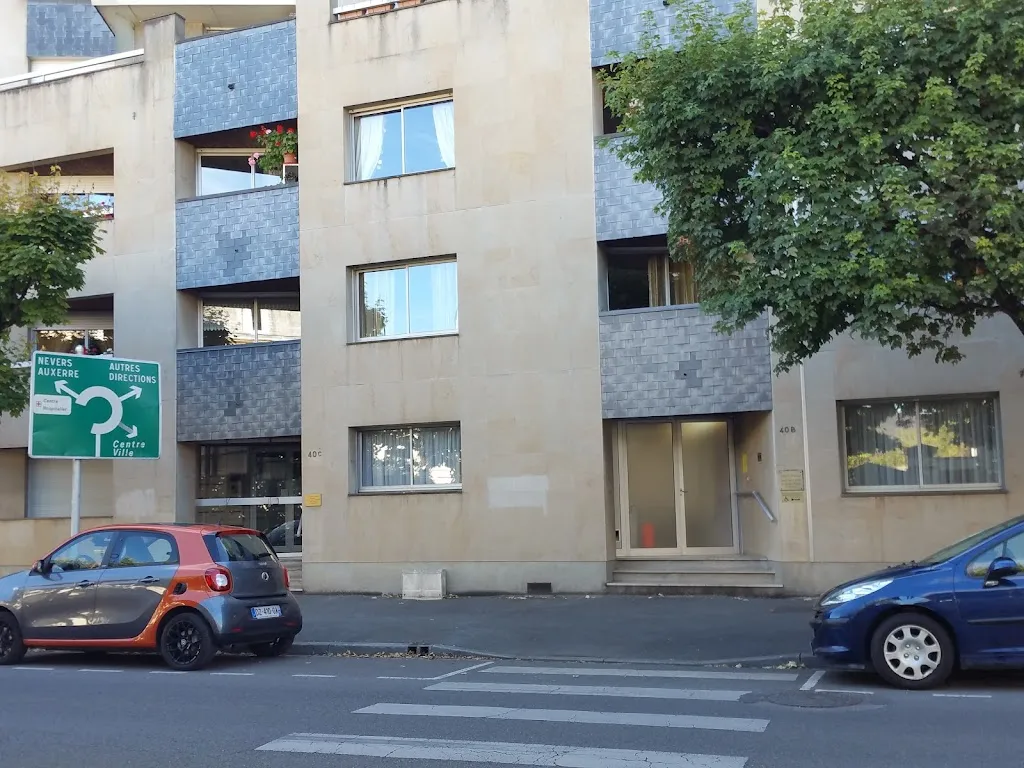 Khayat Kahhale Zafer doctor in Bourges