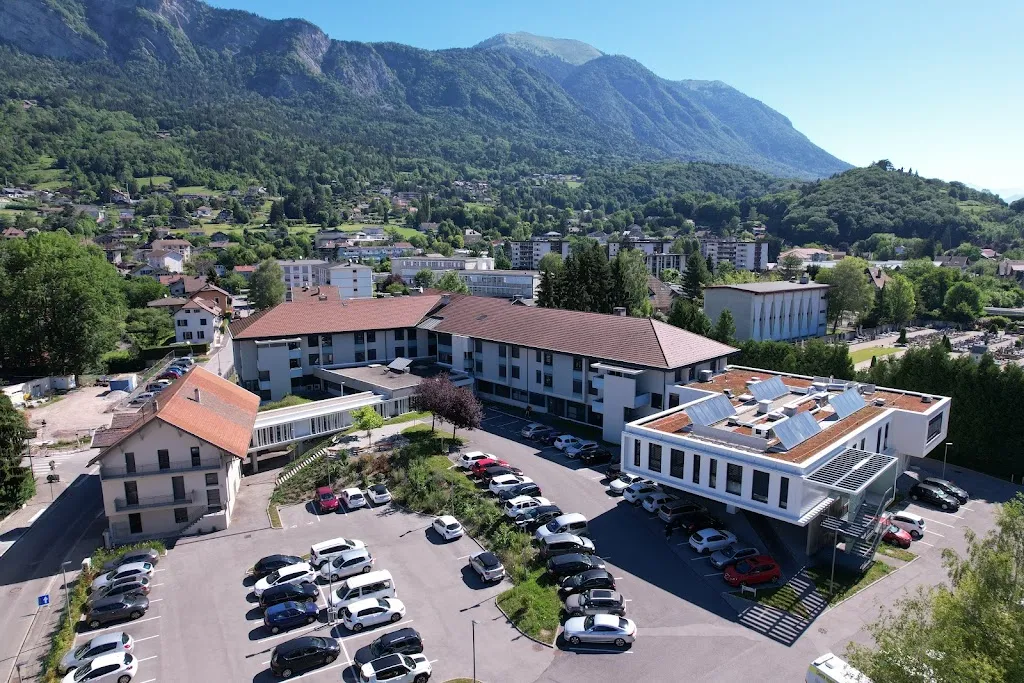 Hospital Proximity Martel De Janville_Janville_slider_imagen_1