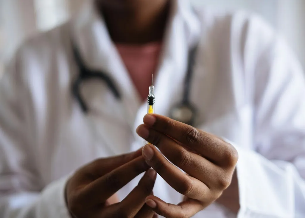 Médecin Nkili Aglaee_Arcis-sur-Aube_slider_imagen_1