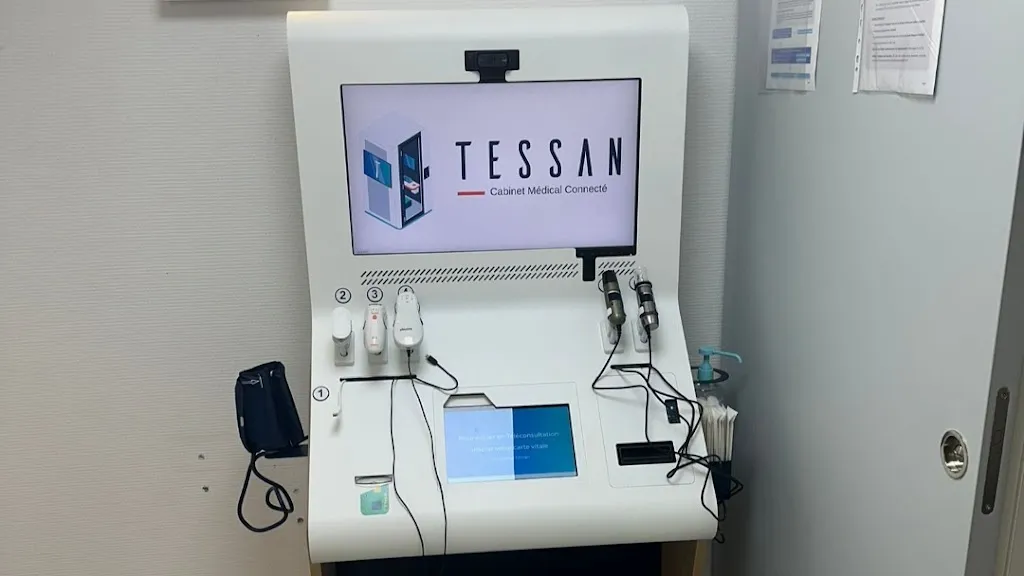 Cabine Téléconsultation Médecin Tessan_Béning-lès-Saint-Avold_slider_image_3