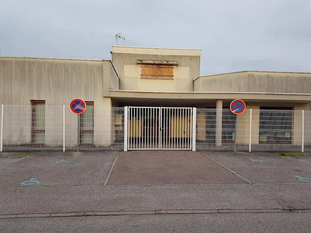 Maison de la santé Jacques Chirac Arzt in Cirey-sur-Vezouze