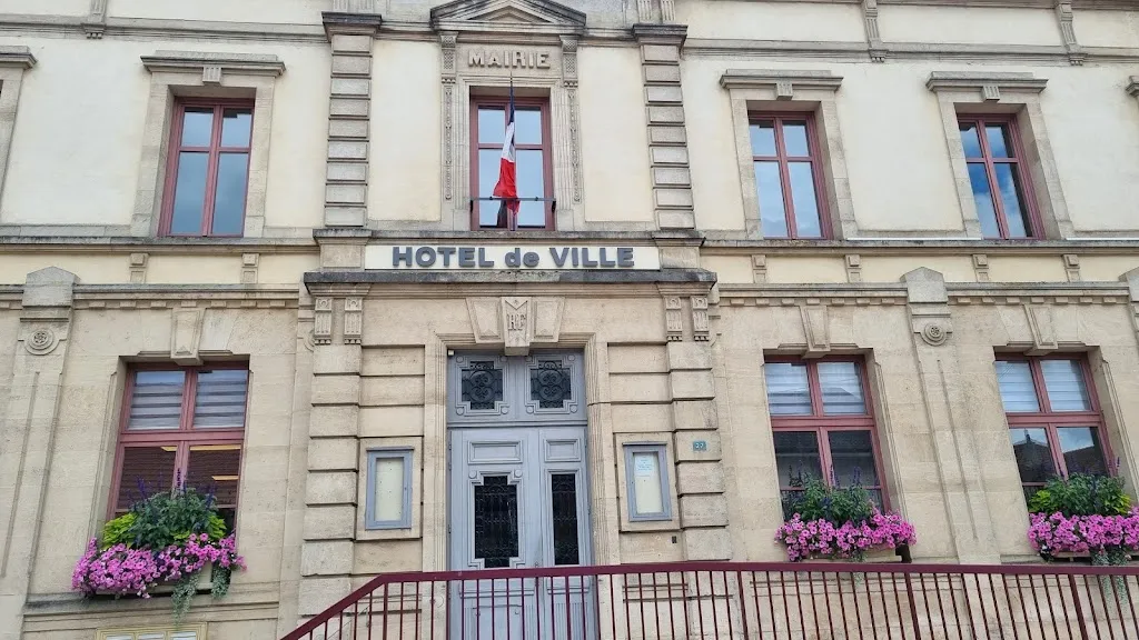 Maison De Sante médecin à Liffol-le-Grand