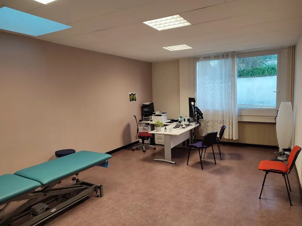 Docteur Christophe SUREAU / Centre Anti douleur Douleurs 360_Ceyrat_slider_imagen_3