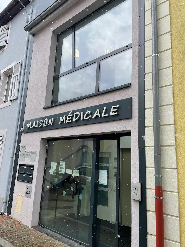 MAISON PARAMEDICALE CERNAY doctor en Uffholtz