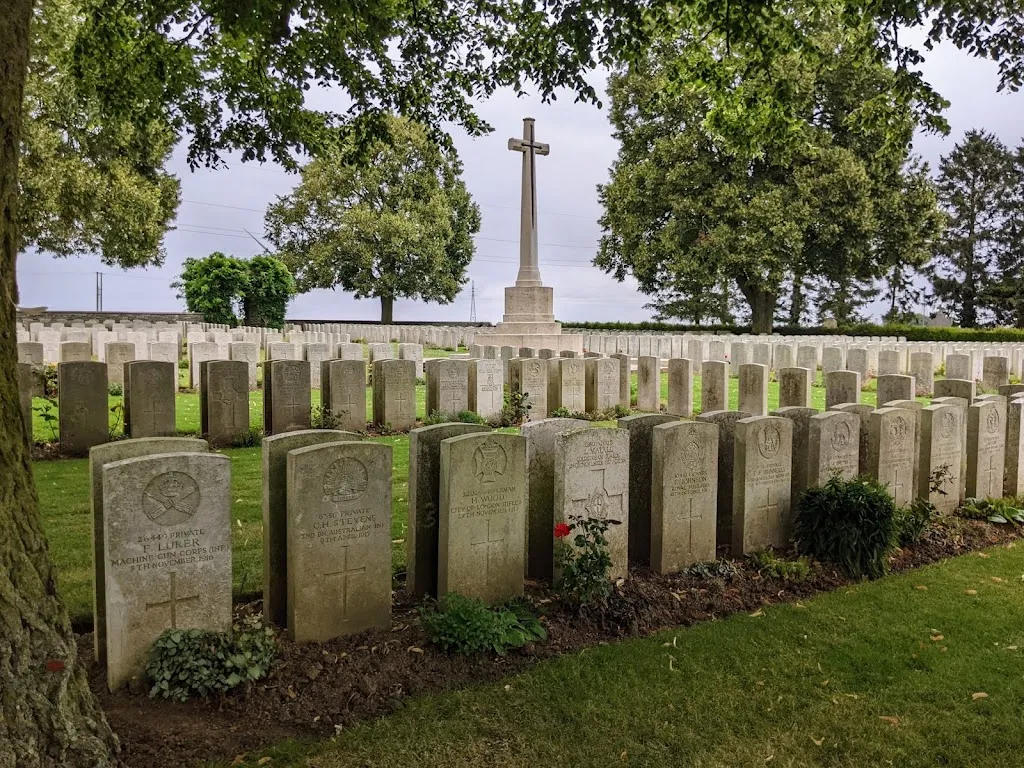 Achiet-le-Grand Communal Cemetery Extension doctor in Achiet-le-Grand