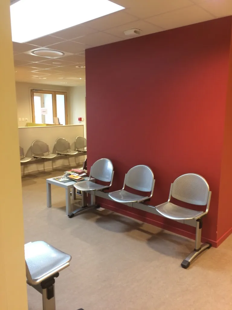 Docteur Etienne SCHAERER MARENNES SANTE_Chaponnay_slider_image_3