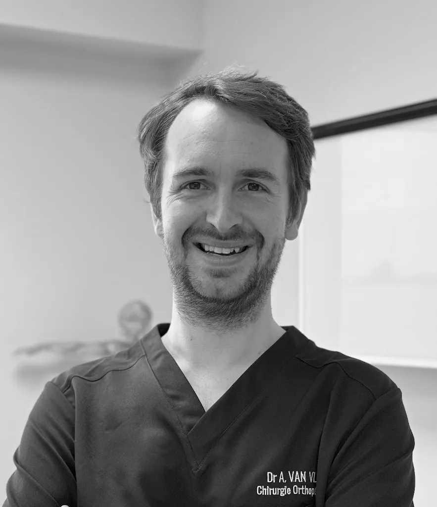 Dr Axel Van Vliet - Chirurgie de la Main et Chirurgie de l’Epaule doctor in Coquelles