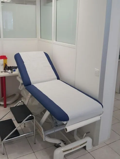 Naima Merzouk - General Practitioner Arzt in Argenteuil