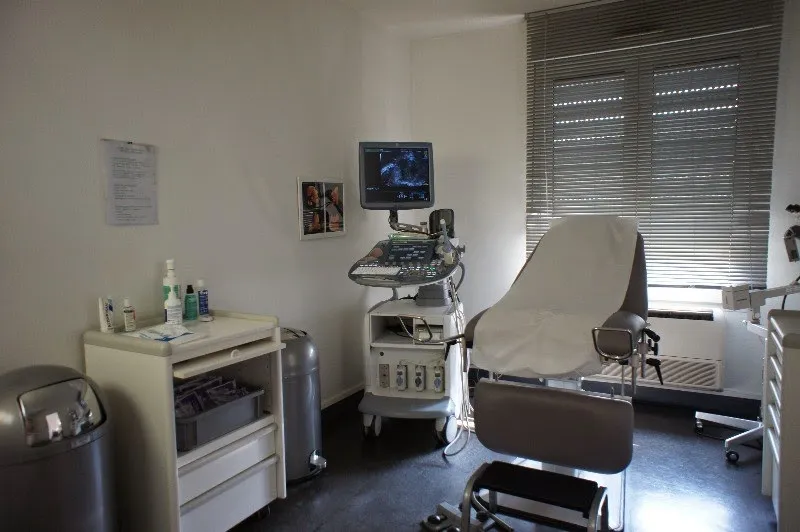 Dr. Raveneau Patrice doctor in Argenteuil