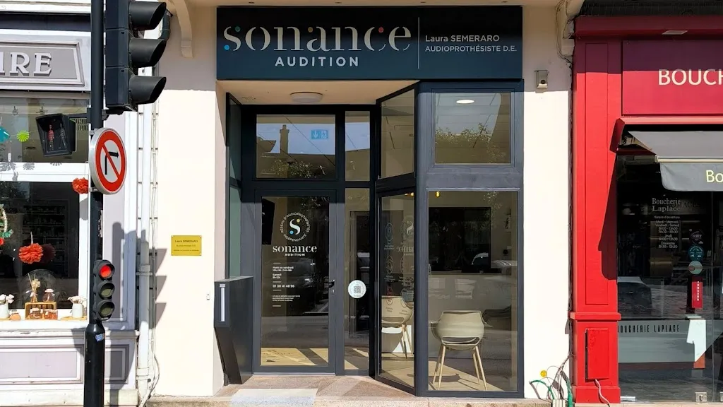 Sonance Audition - Laura SEMERARO - Audioprothésiste D.E_Auffargis_slider_image_1