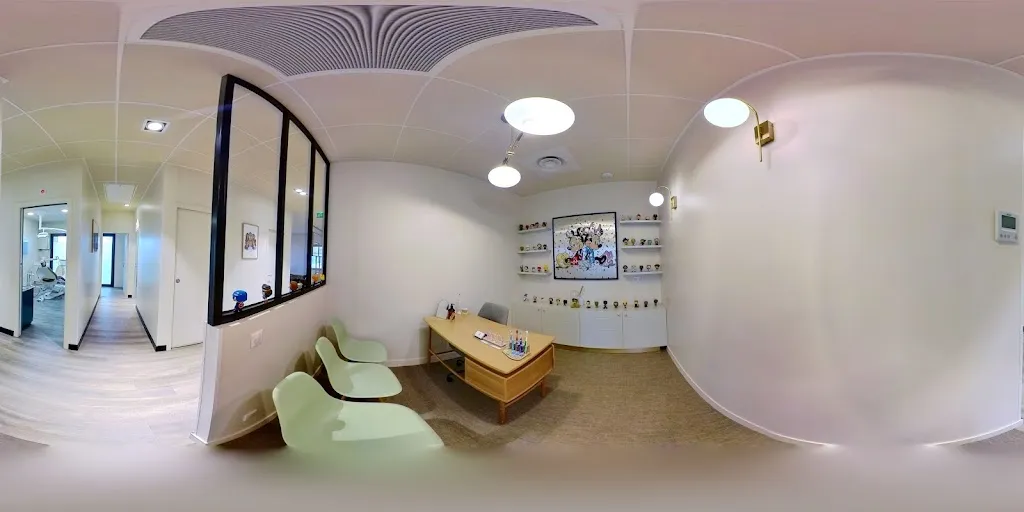 Dr Phu Cat PHAN - Exercice Orienté vers l’ORTHODONTIE_Bailly-Romainvilliers_slider_immagine_3