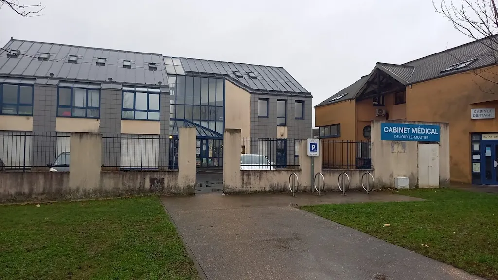Medical Group Des Eguerets_Jouy-le-Moutier_slider_image_2