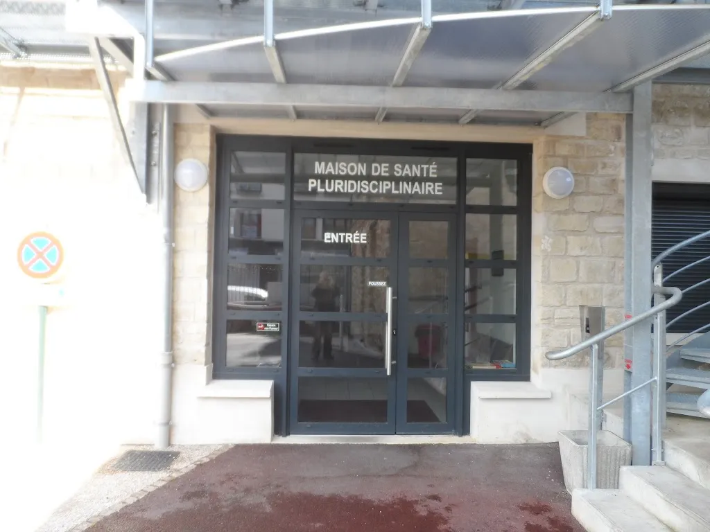 Brahim Hadjadj - Médecin Généraliste medico a Le Mesnil-le-Roi
