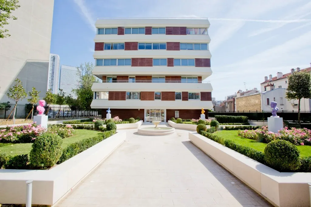 Medical center Dolto_Ozouer-le-Voulgis_slider_image_1