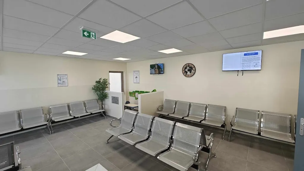 Medical Center 7/7 De Fleury Sur Orne doctor in Fleury-sur-Orne