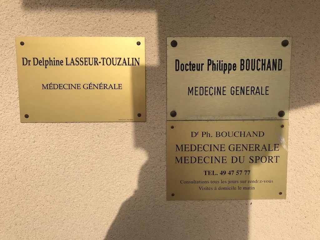 Dr Delphine Lasseur-Touzalin_Bignoux_slider_immagine_3