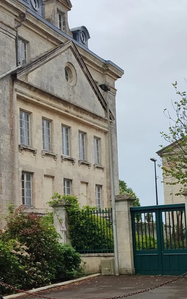 Hospital Saint-Honoré - Island Ré Hospital Group De La Rochelle-Ré-Aunis_Saint-Martin-de-Ré_slider_immagine_2