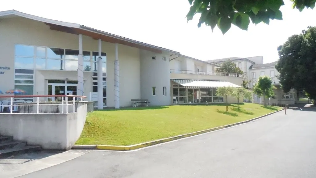 Hospital Center_Sainte-Foy-la-Grande_slider_bild_2