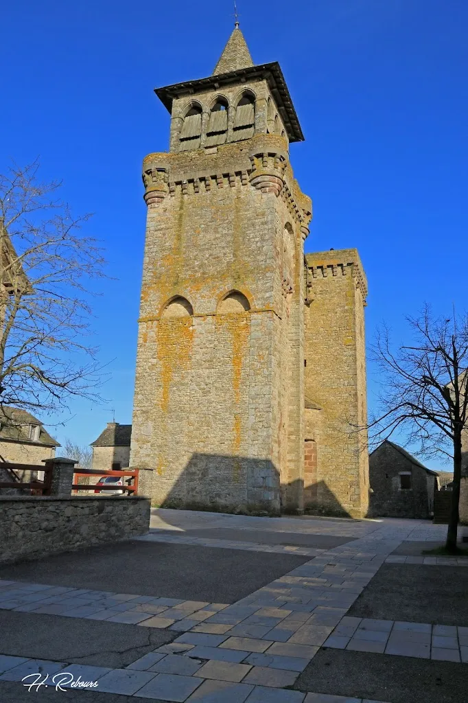 Église fortifiée de Sainte-Radegonde_Sainte-Radegonde_slider_image_2