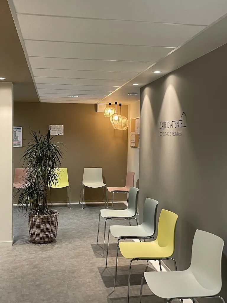 Pôle Médecine générale de la Maison de santé Porte de Lyon_Dardilly_slider_image_2