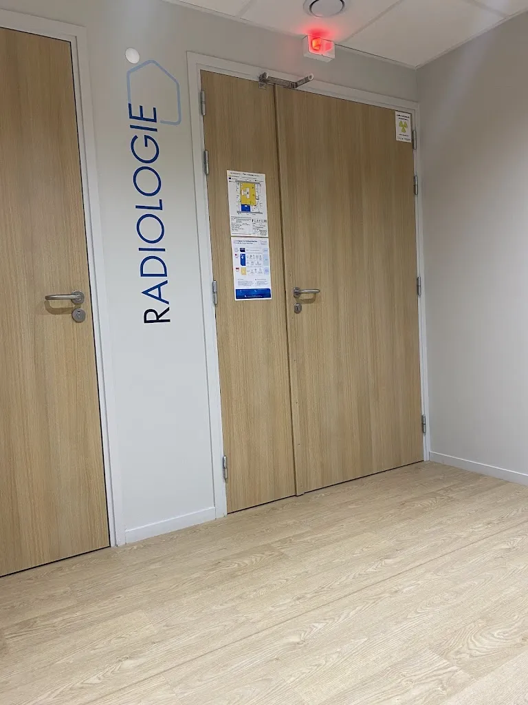 Nursing Home Door De Lyon doctor in Dardilly