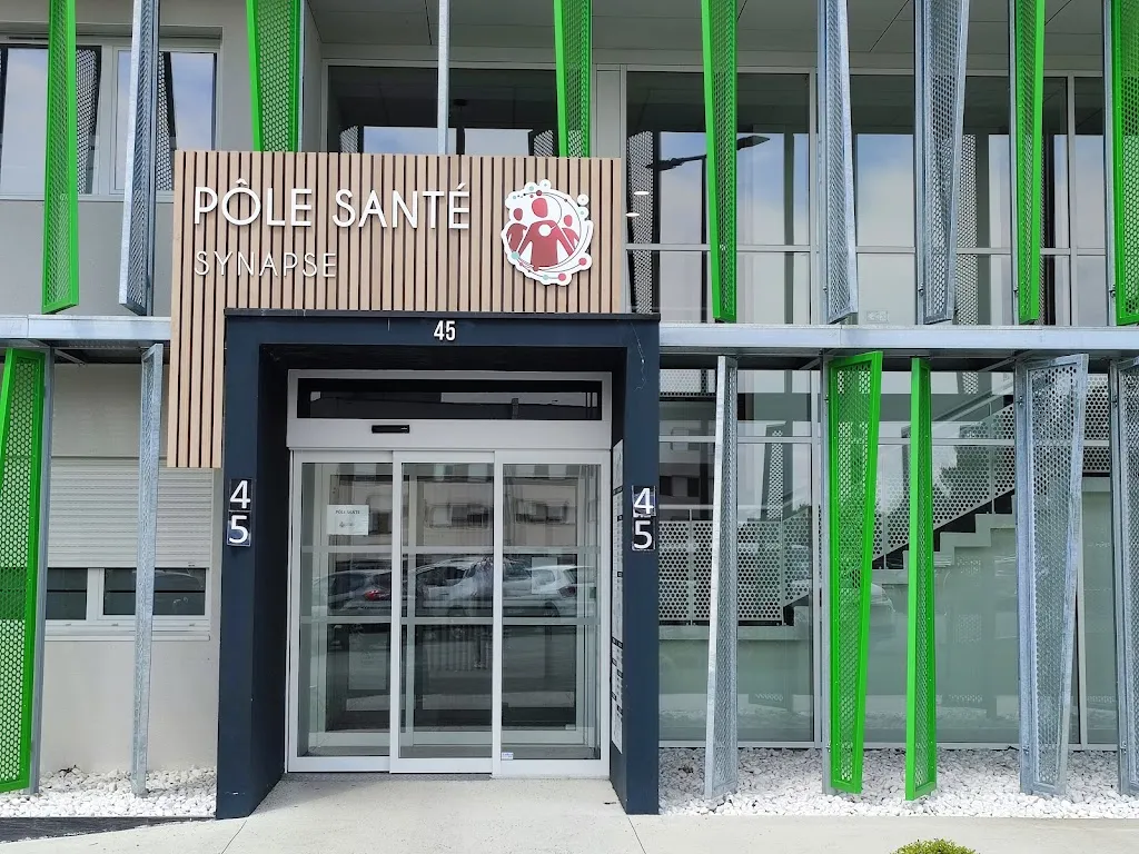 Centre Médical Esculape doctor in La Boissière-de-Montaigu