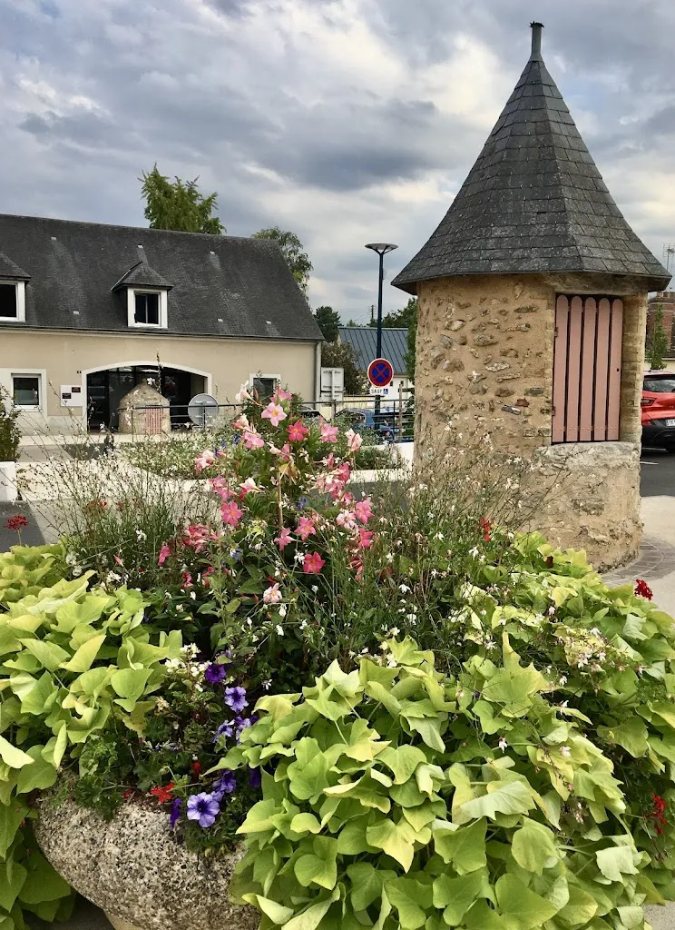Maison Médicale doctor en Marigné-Laillé