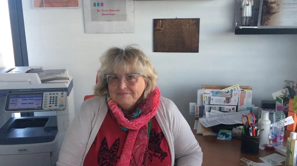 Dr Dominique Pitois- Rotondo_Saint-Gilles-Croix-de-Vie_slider_bild_1