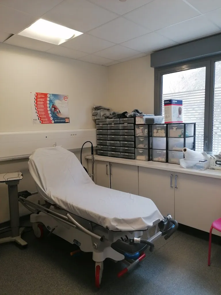 Maison Médicale de l'Adulte - Clinique du Val d'Ouest medico a Écully