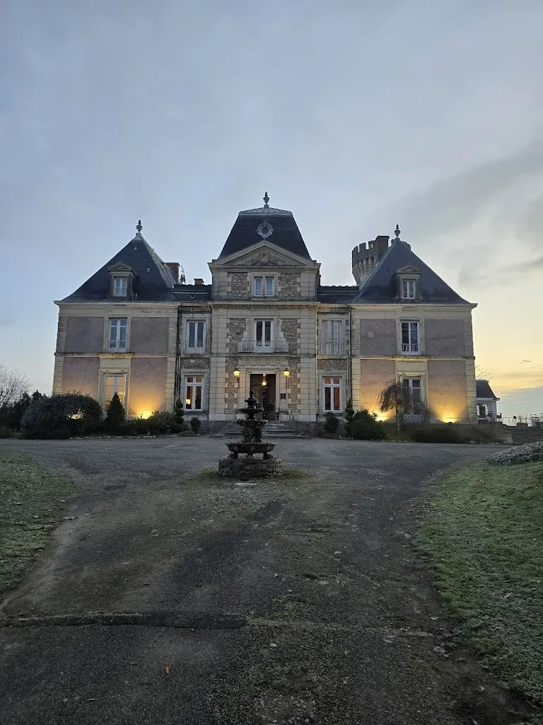 Châteauform' Château De Faverges_Faverges-de-la-Tour_slider_image_2