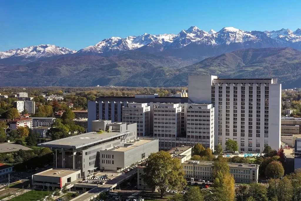 Hospital Michallon Chu Grenoble Alpes_La Tronche_slider_imagen_3