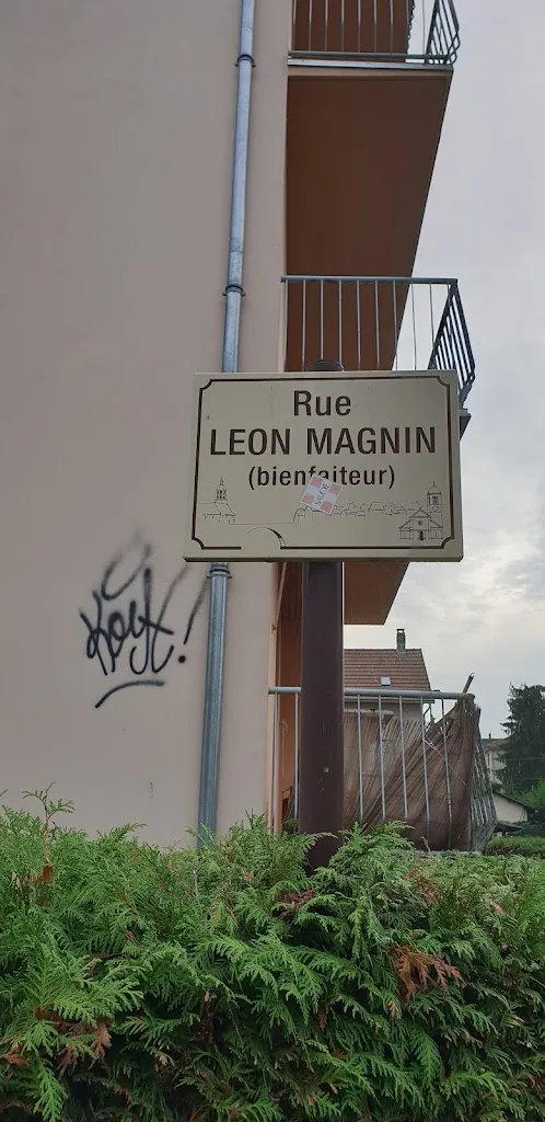 Centre médico-social du Département de l'Isère - Pont de Beauvoisin doctor in Le Pont-de-Beauvoisin
