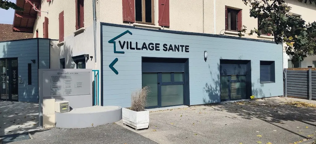 VILLAGE SANTE doctor in Le Versoud