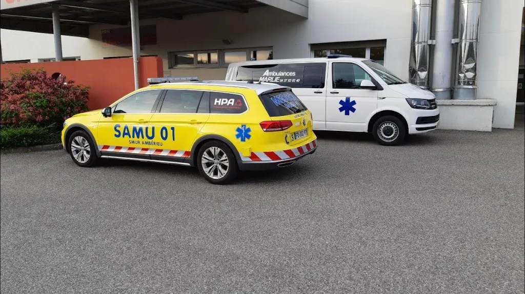 Ambulances marlie doctor en Loyettes