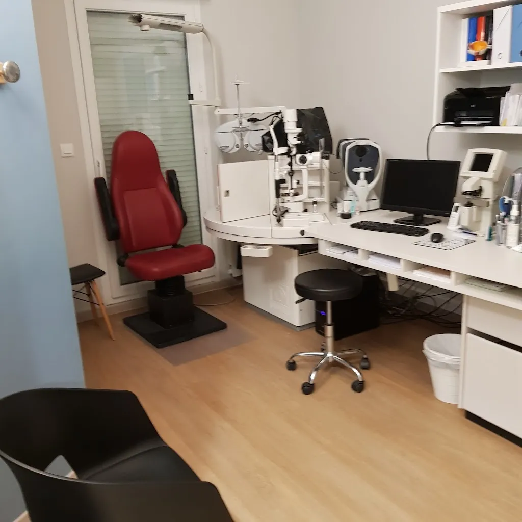 Cabinet d'ophtalmologie des Drs Guenoun-Leparc et Tissot_Mornant_slider_image_1