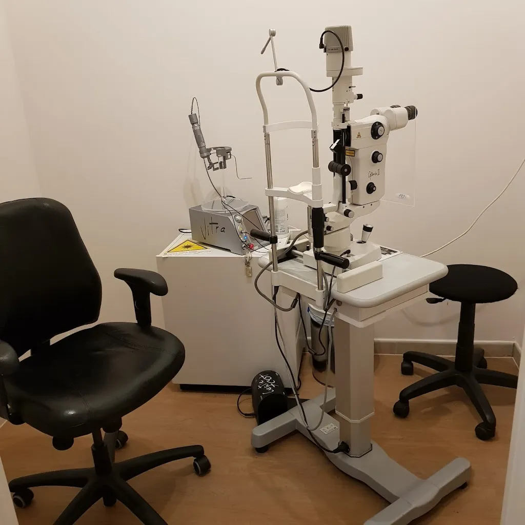 Cabinet d'ophtalmologie des Drs Guenoun-Leparc et Tissot_Mornant_slider_image_2