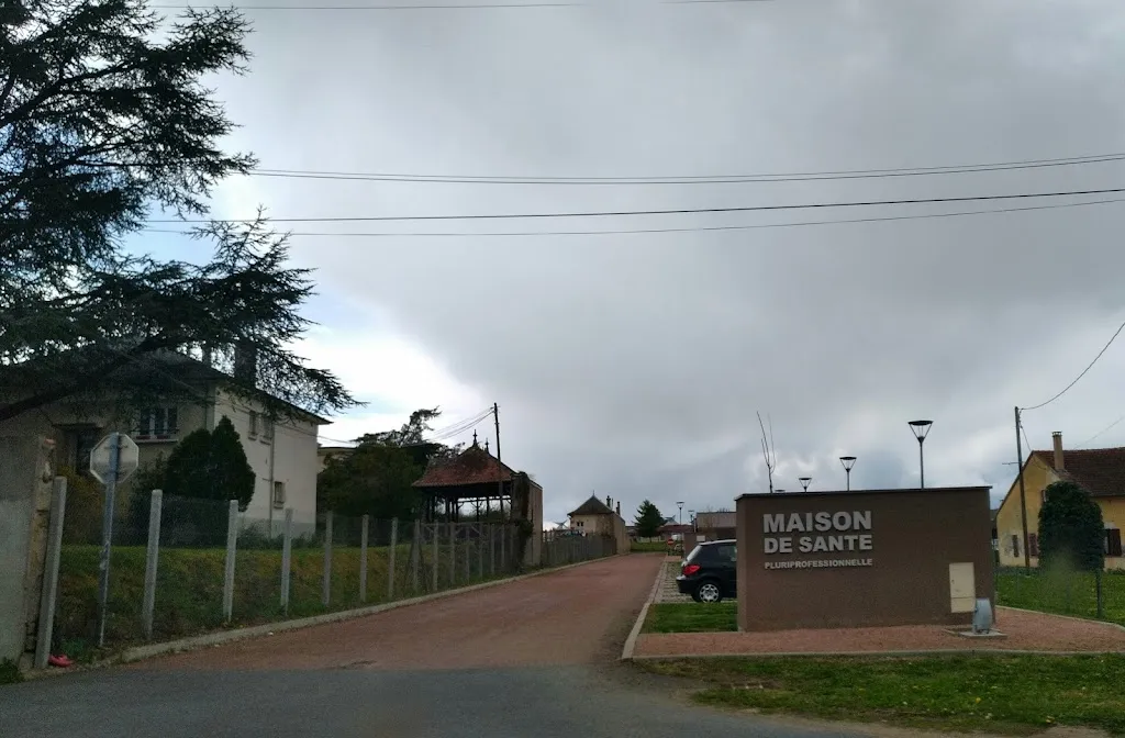 House Multi-professional Health Arzt in Saint-Pourçain-sur-Sioule