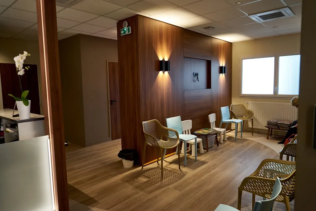 Docteur Nicolas KONG doctor en Sainte-Foy-lès-Lyon
