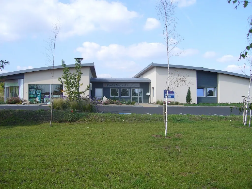 Centre Médical les Moulins médecin à Sayat