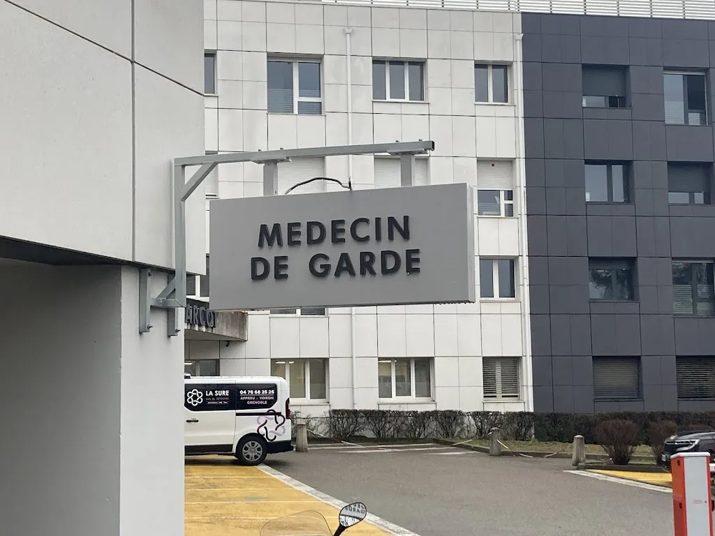 Médecin de garde doctor en Aveize