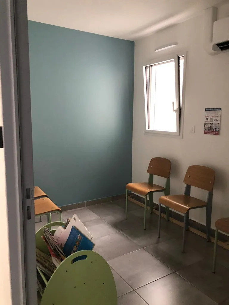 Dr Perrine VIGNAUD doctor en Crach