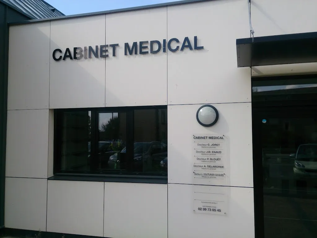 Maison Médicale La Providence : Dr Blouet, Dr Couetil, Dr Couturier-Gicquel, Dr Decroi, Dr Enaud, Dr Renard_Combourg_slider_image_1