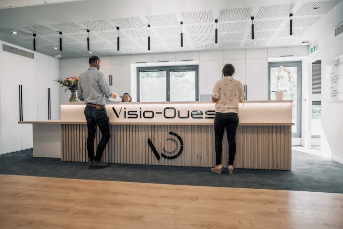 Centre Visio-Ouest Combourg, Dr Pierre-Marie Josselin, Ophtalmologiste_Combourg_slider_image_3