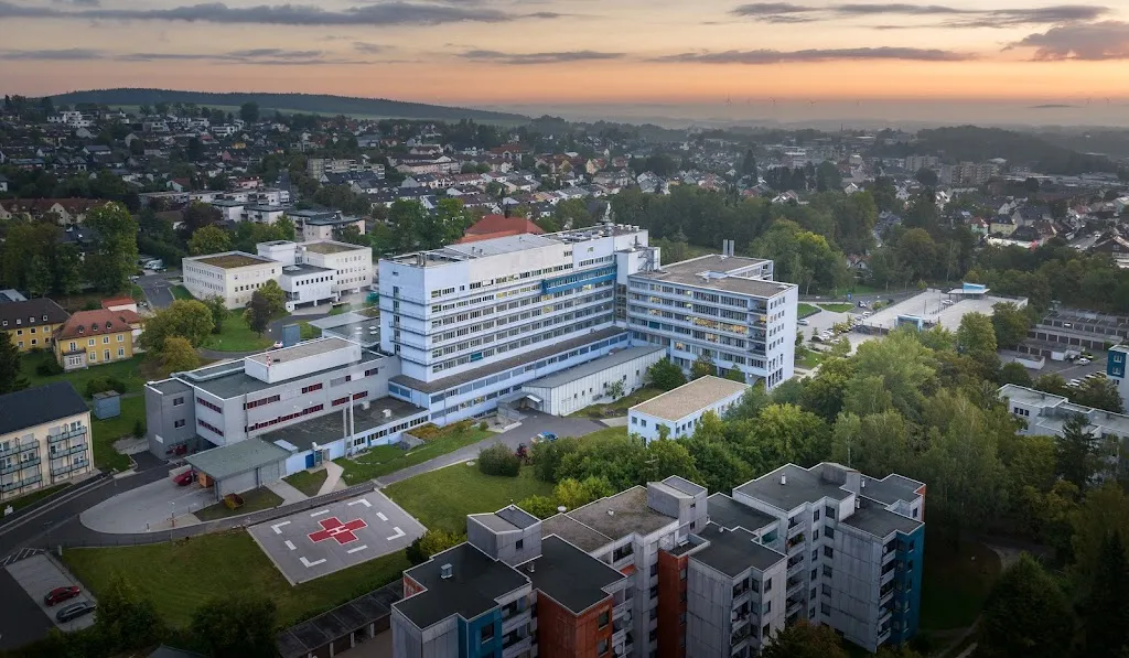 Kommunalunternehmen Klinikum Fichtelgebirge - Marktredwitz medico a Marktredwitz